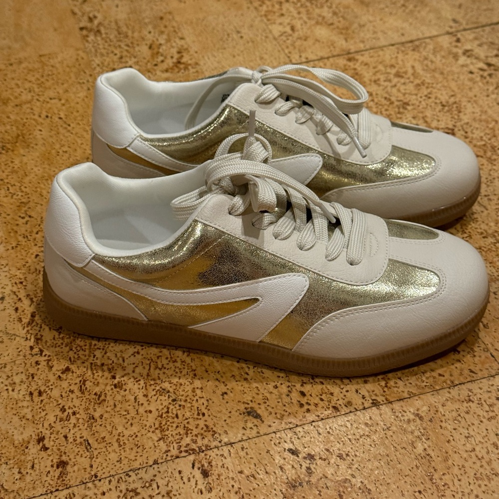 New DV by Dolce Vita Gold and White Sneakers Size Women’s 8 - Picture 12 of 16